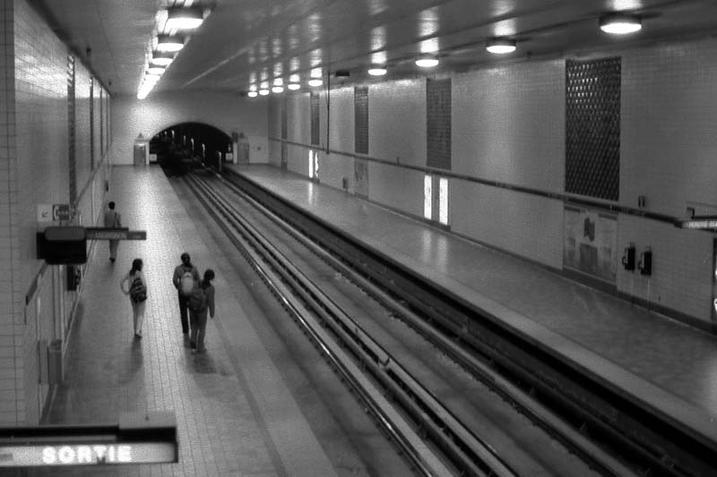 Saint-Laurent subway station interior