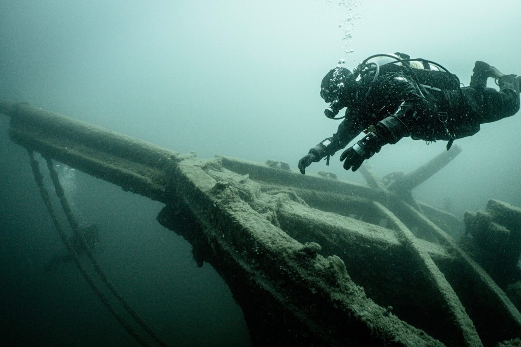 Keith exploring the Arabia shipwreck in Tobermory, Ontario