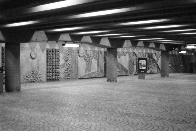 Pie-IX subway station interior