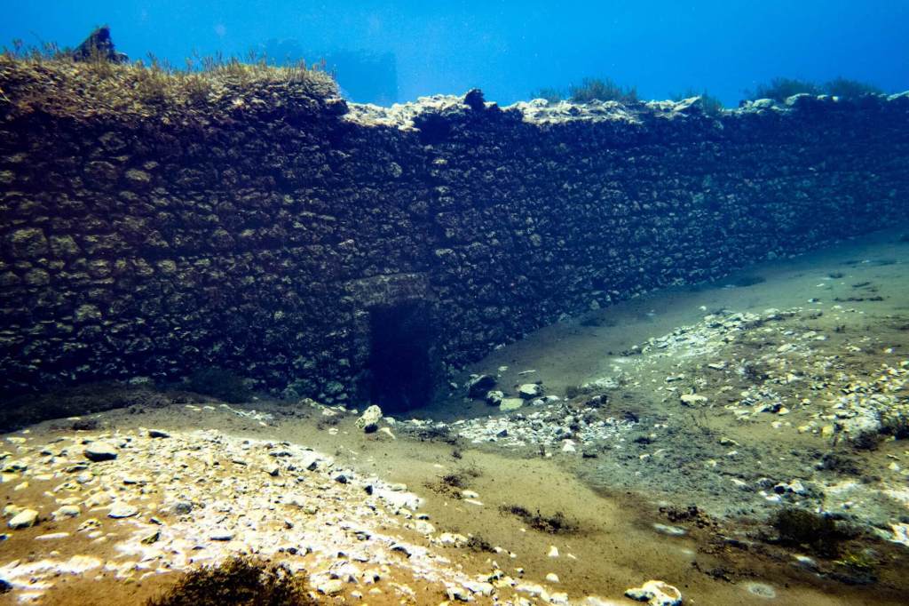 Underwater ruins at Capo d'Acqua