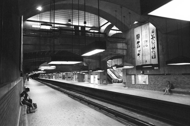 Bonaventure subway station interior