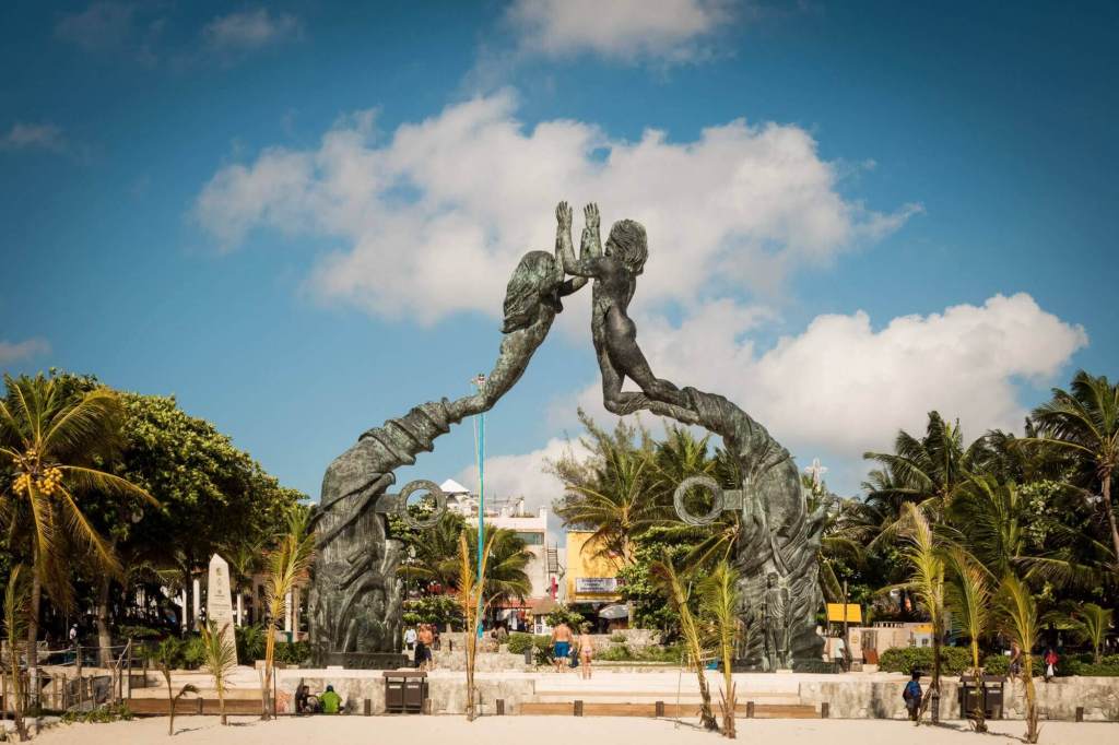 The Portal Maya sculpture at Parque Fundadores on the beach in Playa del Carmen