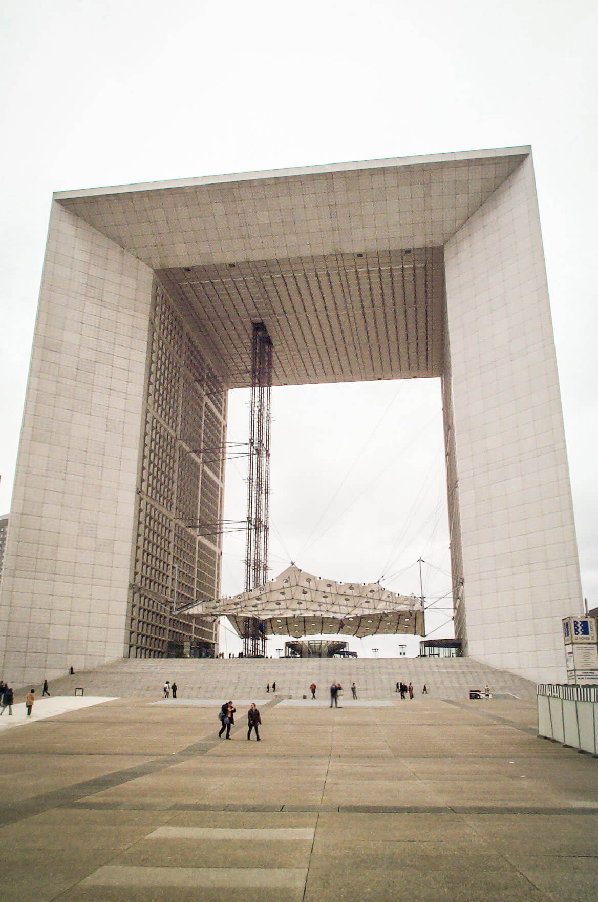 Grande Arche de la Défense in Paris