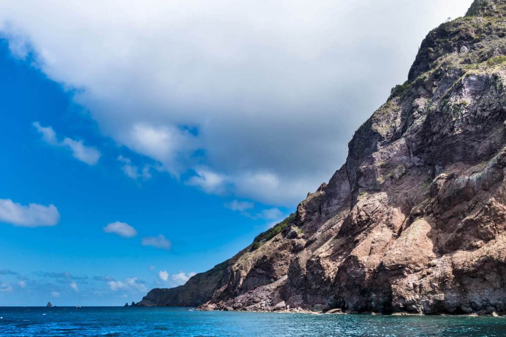 Saba's rocky cliffs
